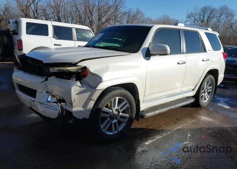 2013 Toyota 4Runner Limited z USA, uszkodzony, nr VIN JTEZU5JR1D5057317